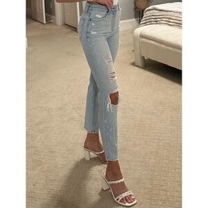 Abercrombie & Fitch Annie high rise girlfriend Jean